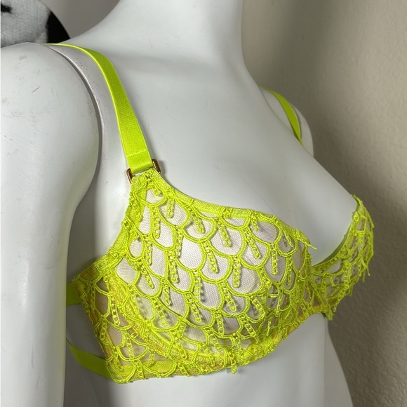 Agent Provocateur Lime Yellow Lace Underwire Axis Bra, 34D, New with tags! - Picture 5 of 11